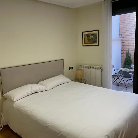 Apartment Vivienda Turistica Cigueenas Con Parking Soria