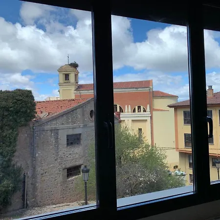 Vivienda Turistica Cigueenas Con Parking *