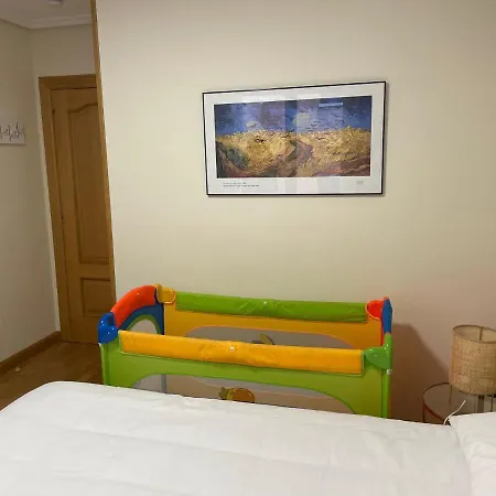 아파트 Vivienda Turistica Cigueenas Con Garaje *