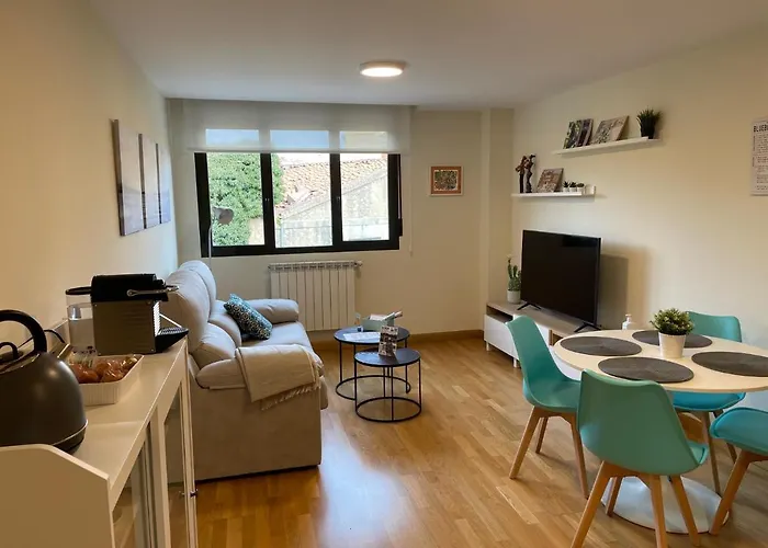 Vivienda Turistica Cigueenas Con Garaje *